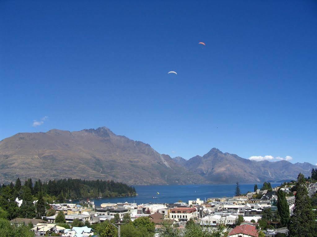 Aparthotel Turner Heights Townhouses à Queenstown Extérieur photo